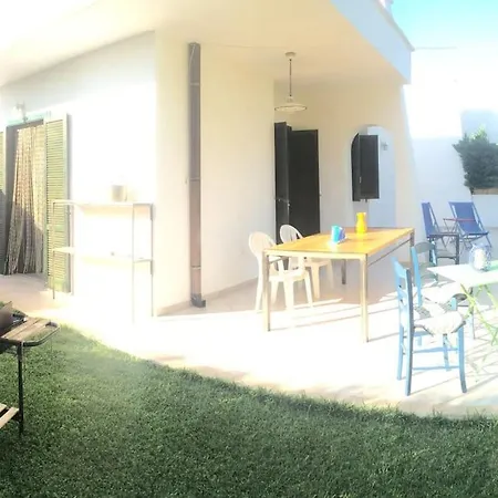 ヴィラ Apulian House Garden